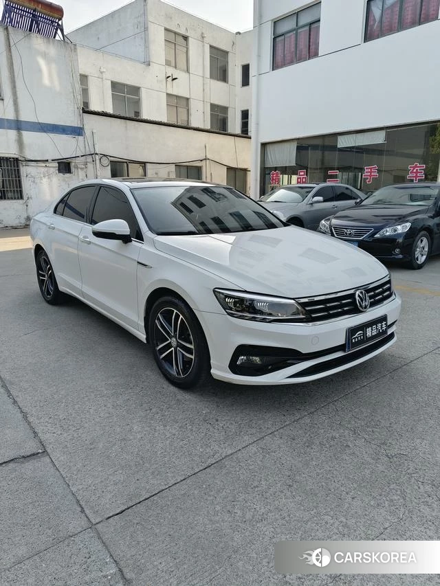 Volkswagen Lingdu 2021 Белый из Китая, фото 4