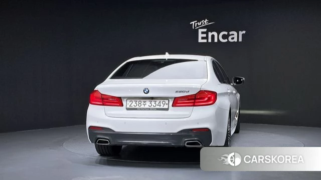 BMW 5 Series (G30) id 4362541 из Кореи 14