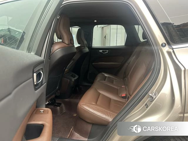 Volvo XC60 id 4234812 из Китая 16