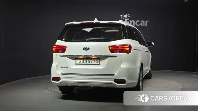 Kia The New Carnival id 2971264 из Кореи 14