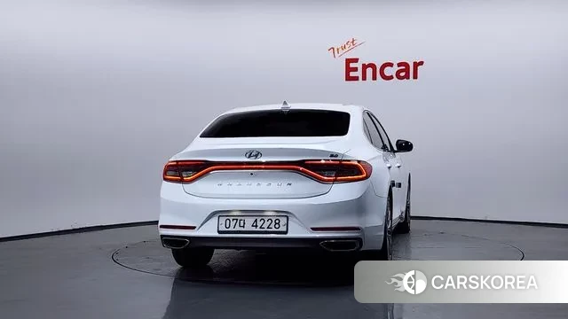 Hyundai Grandeur IG id 3536425 из Кореи 14