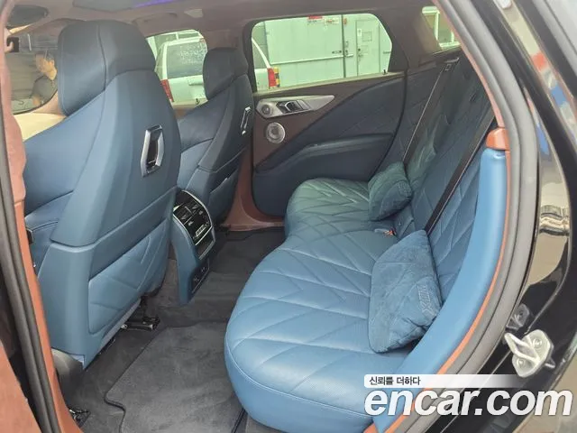 BMW XM (G09) id 2837084 из Кореи 4