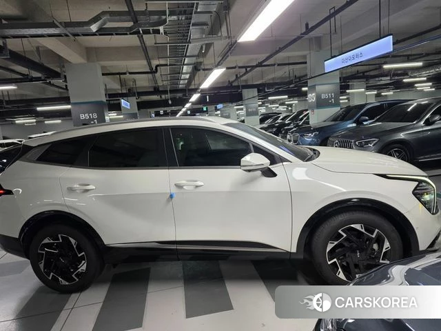 Kia Sportage 5th Generation 2023 Белый из Кореи, фото 4