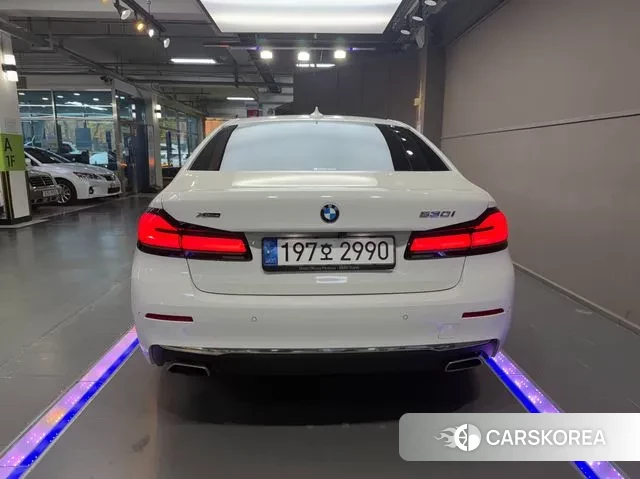 BMW 5 Series (G30) id 3411143 из Кореи 14