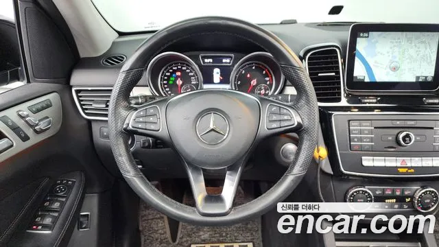 Mercedes-Benz GLE - Class W166 id 2618271 из Кореи 14