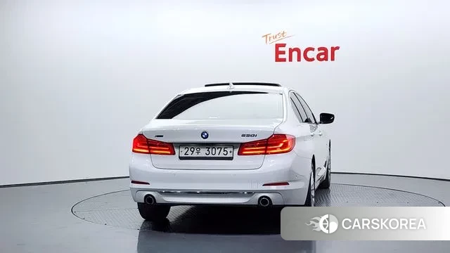 BMW 5 Series (G30) id 3568419 из Кореи 14