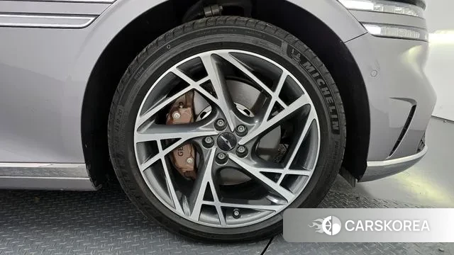 Genesis G90 (RS4) id 3739452 из Кореи 14