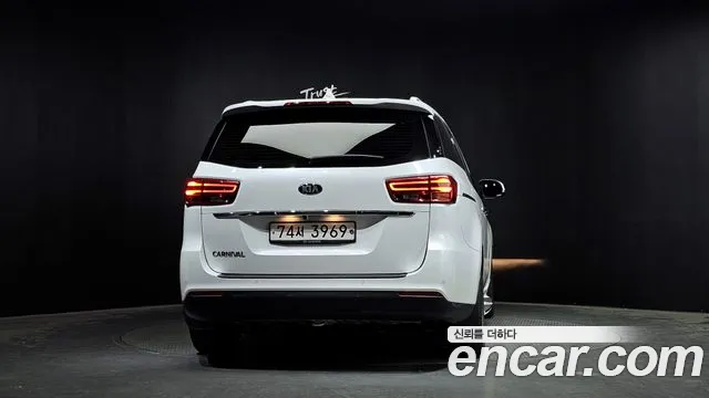 Kia The New Carnival id 2690185 из Кореи 14