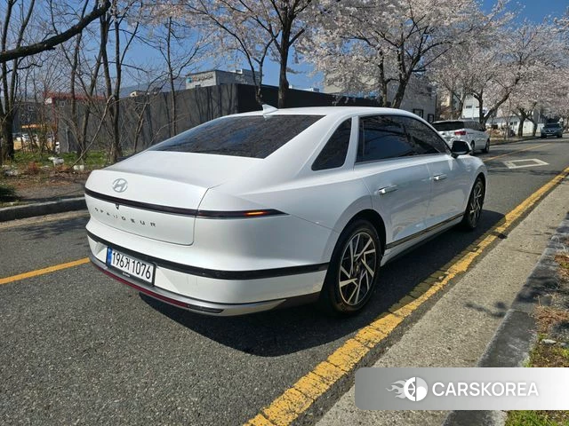 Hyundai Grandeur (GN7) id 3897448 из Кореи 12