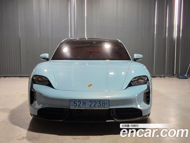 Porsche Taycan id 2727377 из Кореи 14