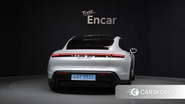 Porsche Taycan id 3354700 из Кореи 14