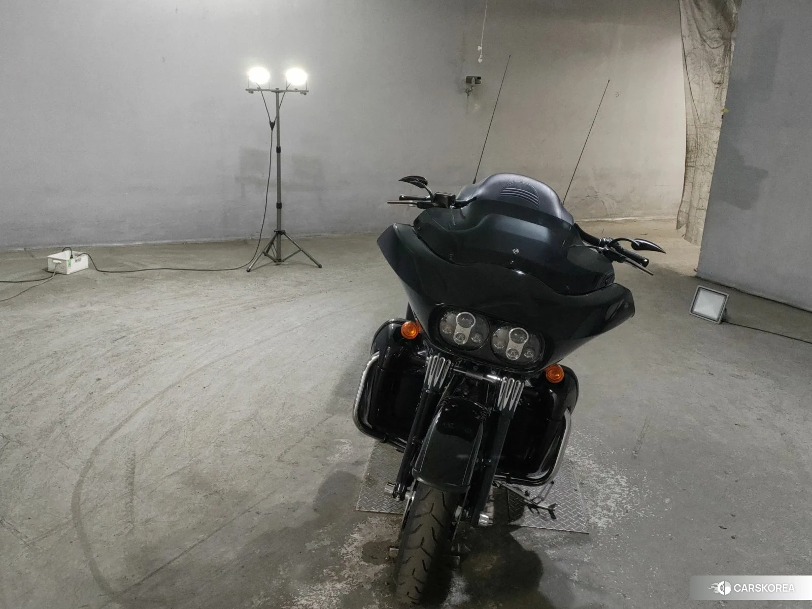 Проданный Harley-Davidson Road Glide FLTRX1690 2010 из Японии, фото 4