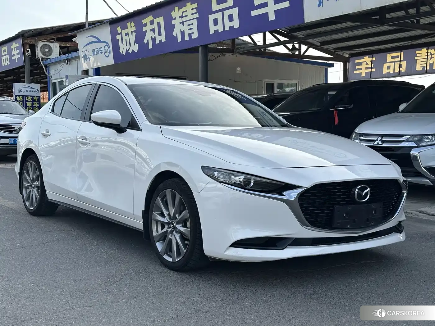 Mazda 3 2022 Белый из Китая, фото 4
