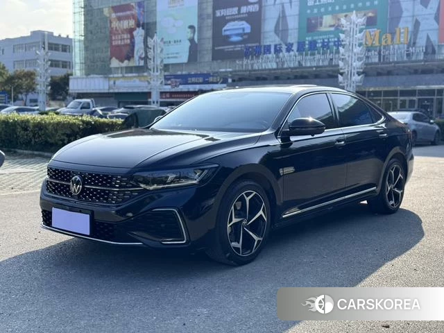Volkswagen Passat 2023 Черный из Китая, фото 4