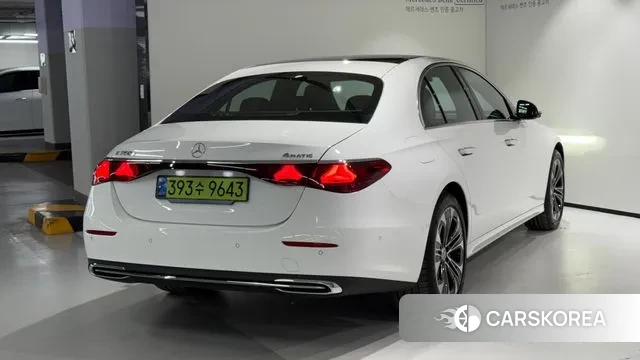 Mercedes-Benz E-Class W214 id 3359435 из Кореи 14