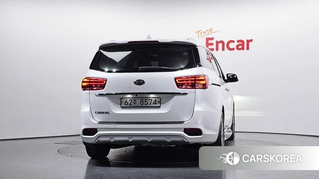Kia The New Carnival id 4251118 из Кореи 14