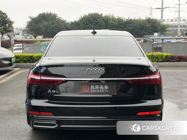 Audi A6L id 4297879 из Китая 13