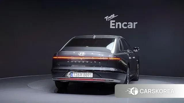 Hyundai Grandeur (GN7) id 3507805 из Кореи 14