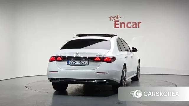 Mercedes-Benz E-Class W214 id 2883717 из Кореи 14