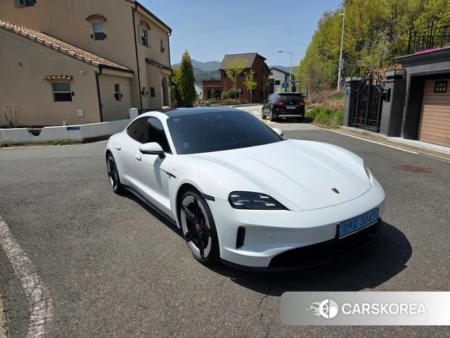 Porsche Taycan 2025 Белый из Кореи, фото 4