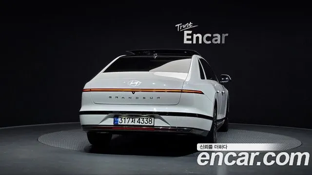 Hyundai Grandeur (GN7) id 2852992 из Кореи 14
