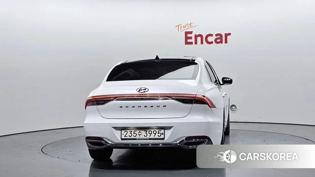 Hyundai The New Grandeur IG id 4187929 из Кореи 28