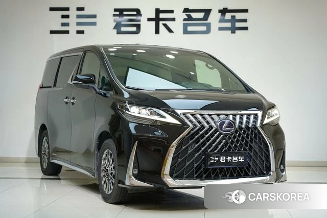 Lexus LM id 4258946 из Китая 16