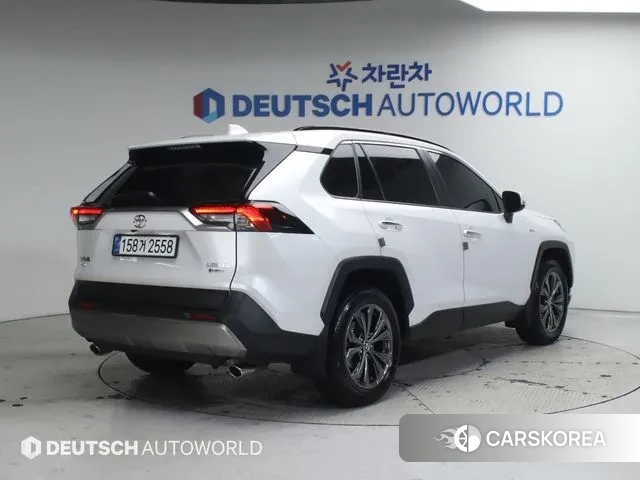 Toyota RAV4 5th Generation 2025 Белый из Кореи, фото 6