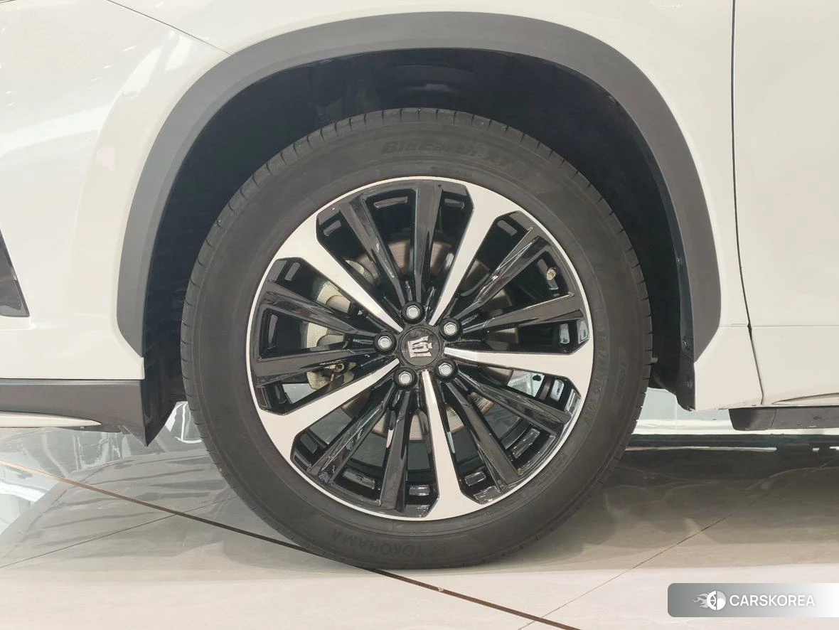 Toyota Crown Lufang id 4487143 из Китая 12