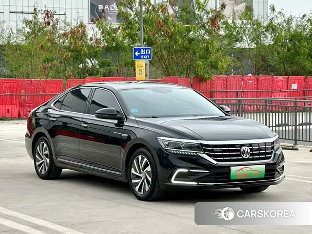 Volkswagen Passat PHEV id 4221893 из Китая 14