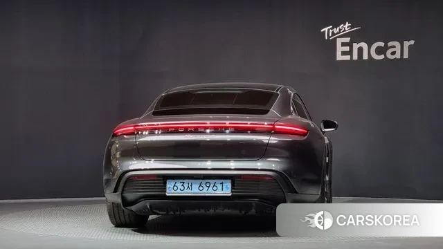 Porsche Taycan id 2999421 из Кореи 14