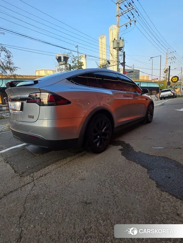Tesla Model X 2024 Серебряный из Кореи, фото 6