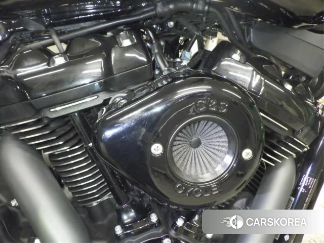Engine photo