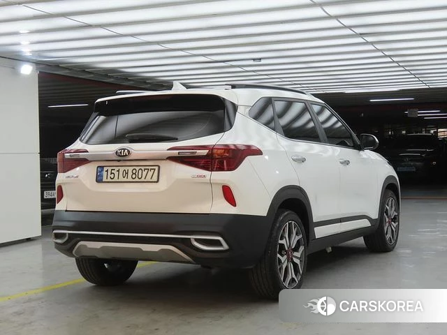 Kia Seltos id 4262764 из Кореи 14