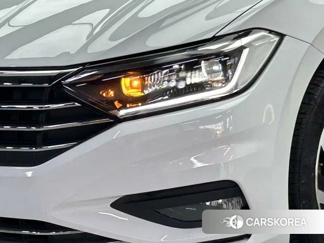 Volkswagen Sagitar id 4264668 из Китая 17