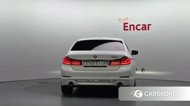 BMW 5 Series (G30) id 3422834 из Кореи 14