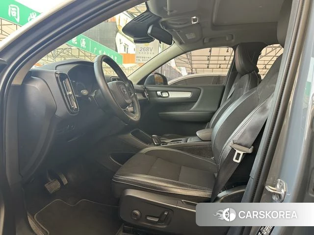 Volvo XC40 id 4227278 из Китая 8