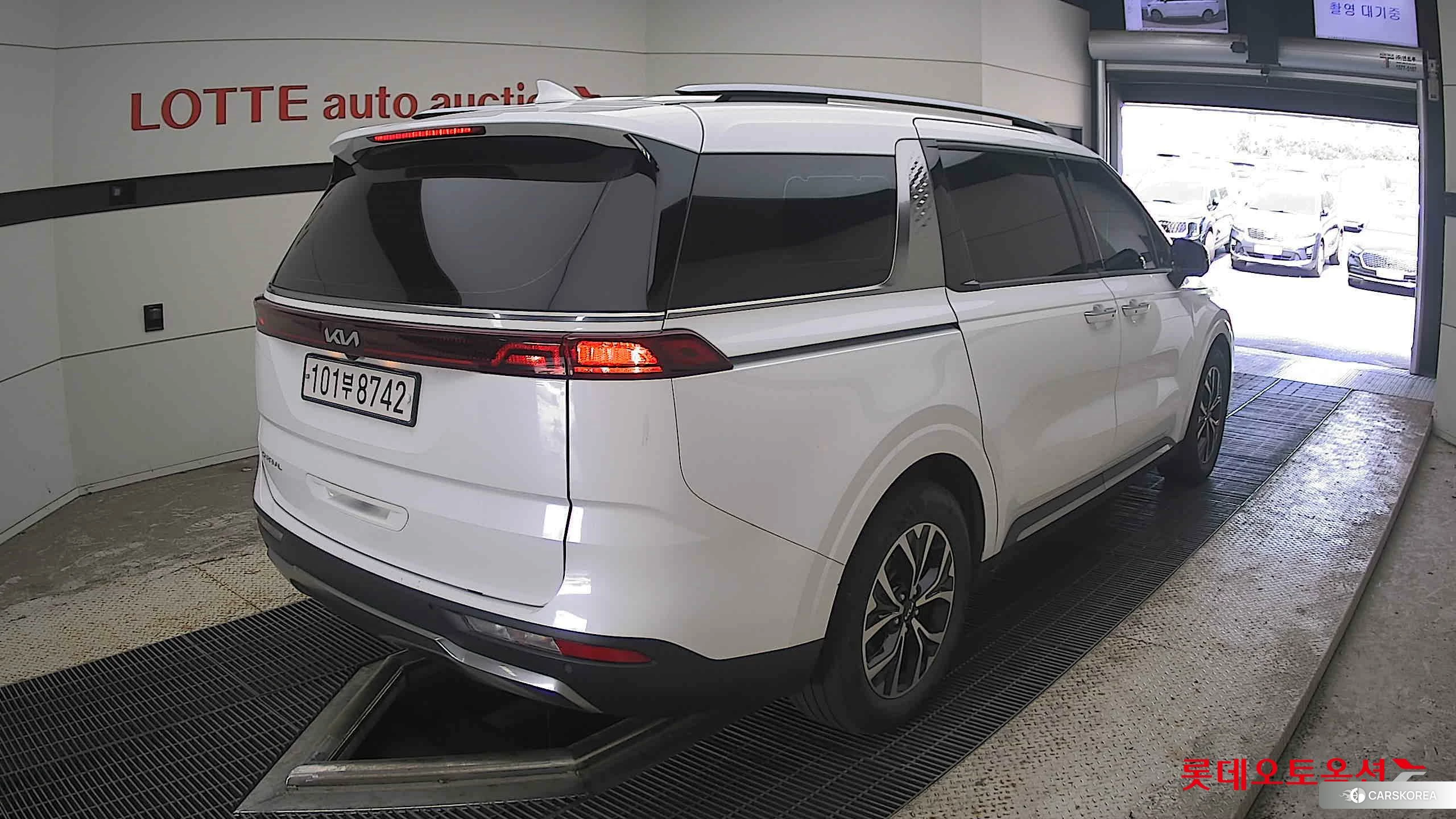 Kia Carnival id 4664344 из Кореи 31