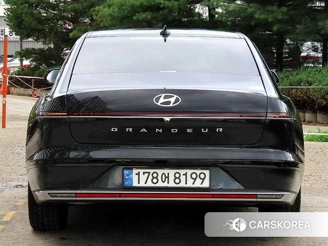 Hyundai Grandeur (GN7) id 4617819 из Кореи 14