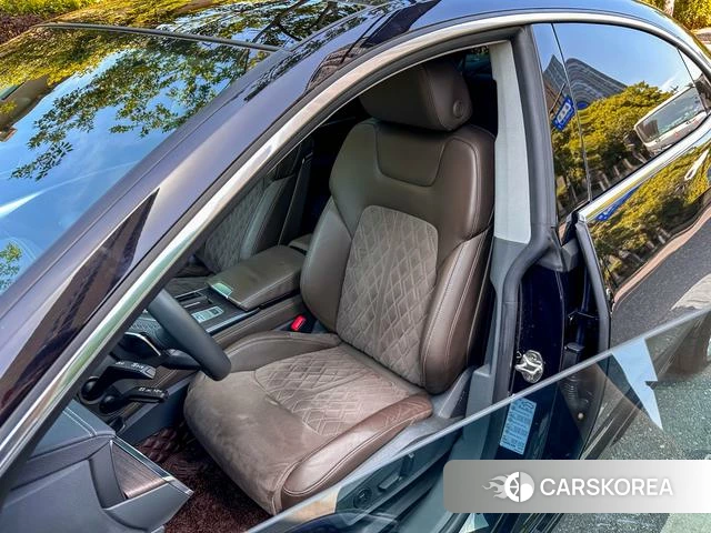 Audi A7L id 4341738 из Китая 13