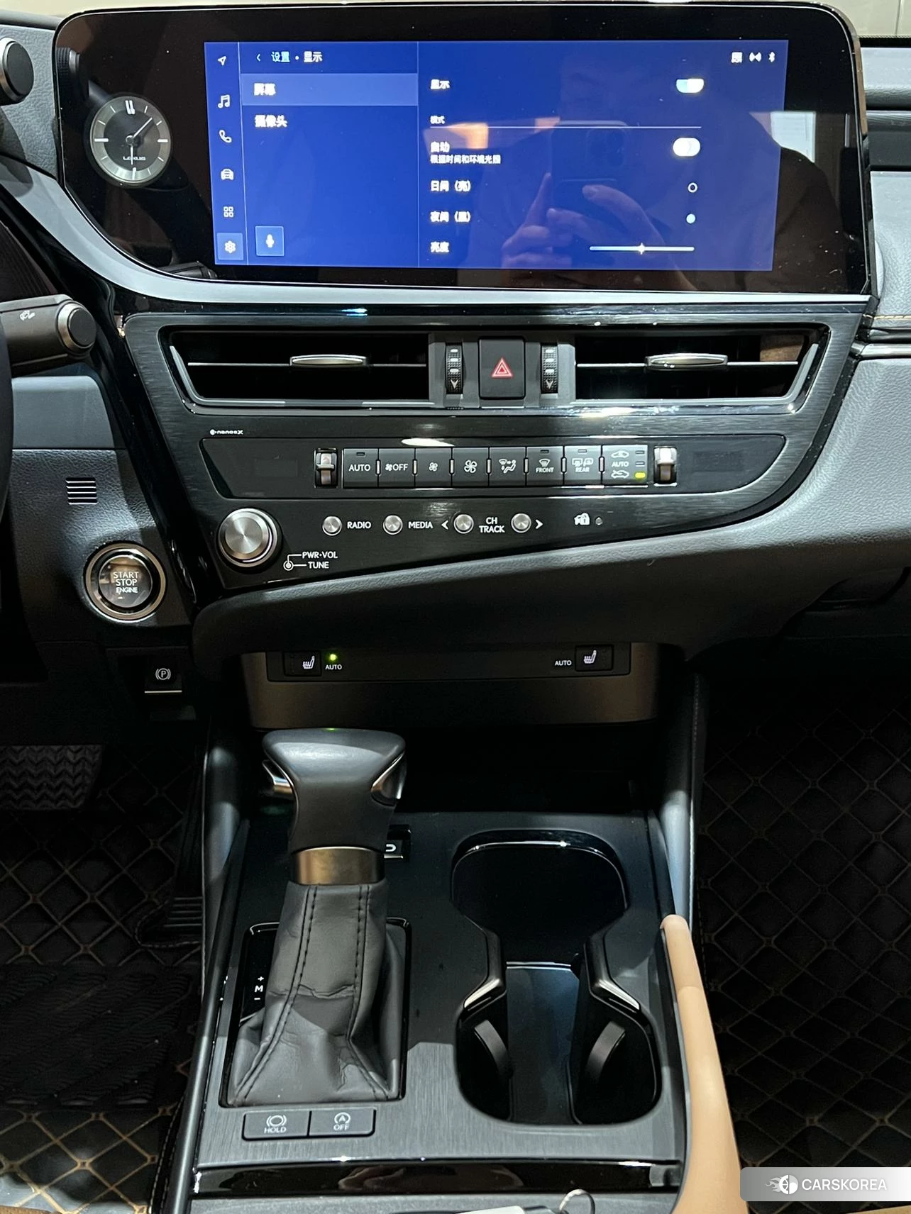 Lexus ES id 4461792 из Китая 10
