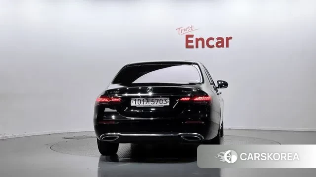 Mercedes-Benz E-Class W213 id 3514159 из Кореи 14