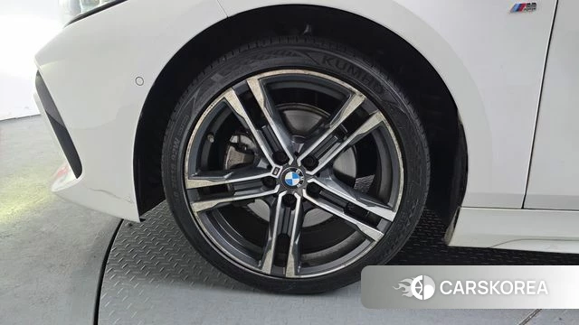 BMW 1 Series (F40) id 3860588 из Кореи 14