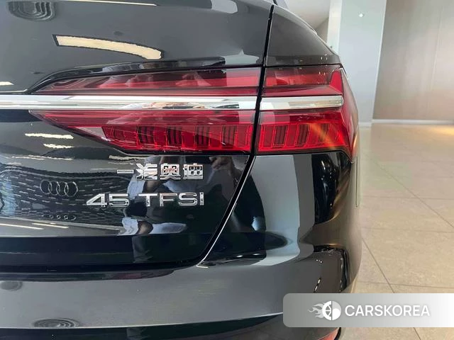 Audi A6L id 4301092 из Китая 13