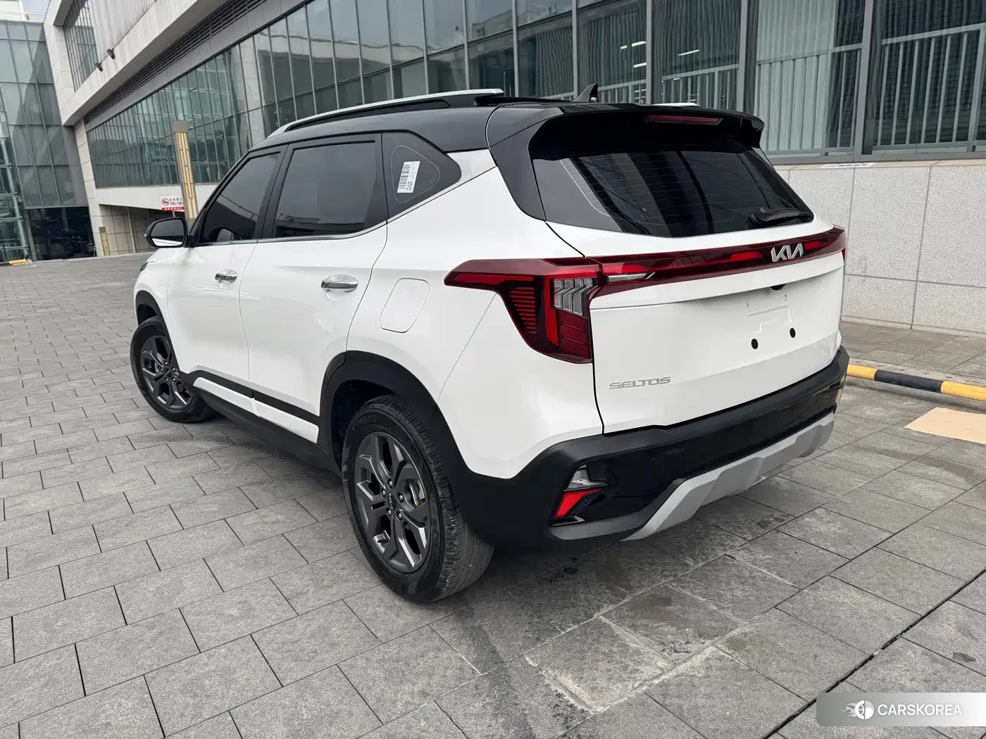 Kia Seltos 2023 Белый из Китая, фото 4