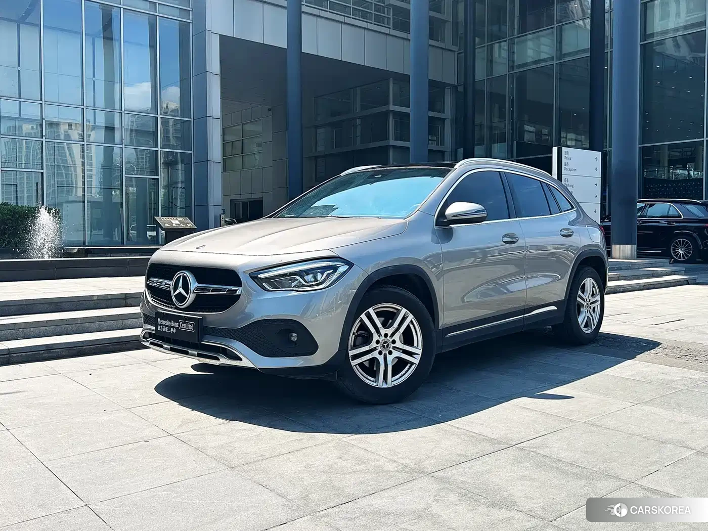 Mercedes-Benz GLA 2023 Champagne/brown из Китая, фото 5