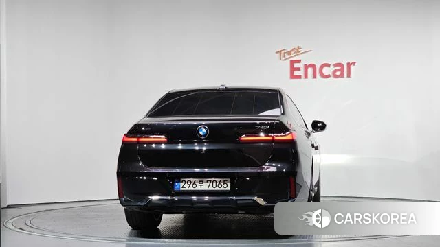 BMW 7 Series (G70) id 3896910 из Кореи 14