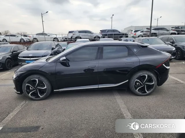 Kia EV6 2022 Черный из Кореи, фото 4