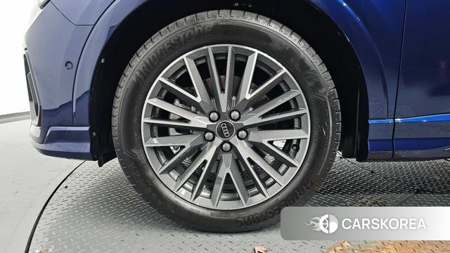 Audi Q3 (F3) id 4548618 из Кореи 27