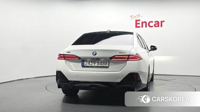 BMW 5 Series (G60) id 4360400 из Кореи 27
